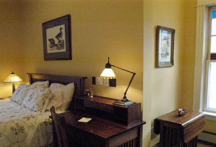 Bedroom 3, Alps Boulder Canyon Inn, Boulder