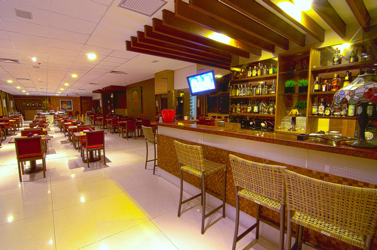 Food & Drinks 17