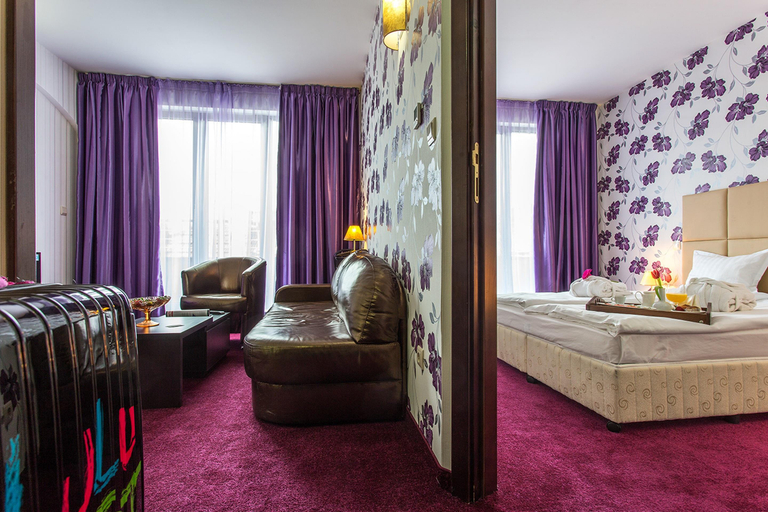 Bedroom 3, Art Plaza Hotel, Stolichna