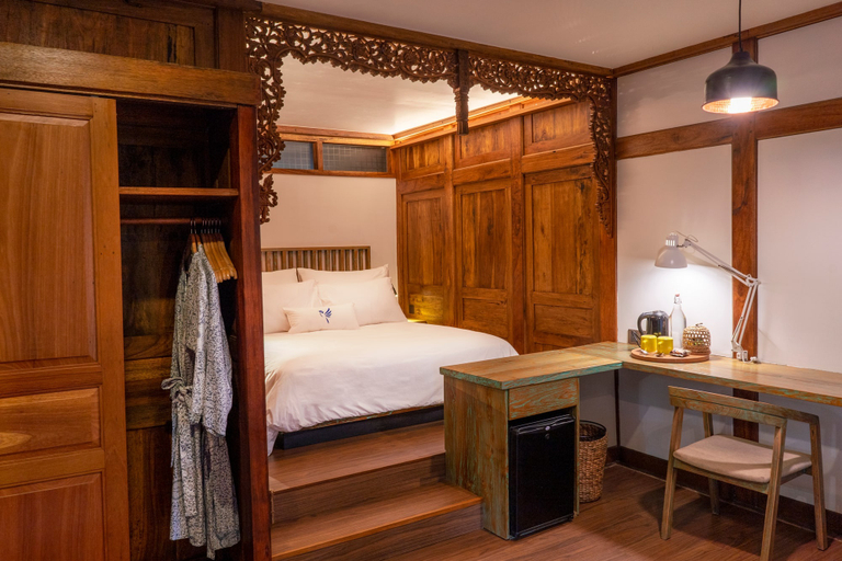 TIRA VILAGNA SUITES & SPA - Tap to explore photos