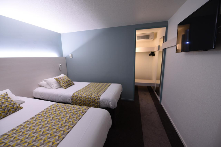 Bedroom 3, HOTEL KYRIAD ANNECY NORD - EPAGNY, Haute-Savoie