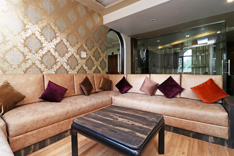 Public Area 3, Vilãsa Lall Ji Resort, Chamba