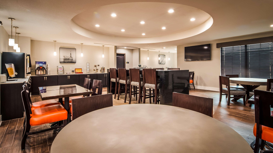 Food & Drinks 5, Sandcastle Beachfront Hotel, Virginia Beach