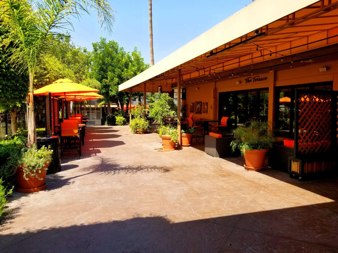 Exterior & Views 3, Palm Garden Hotel, Ventura