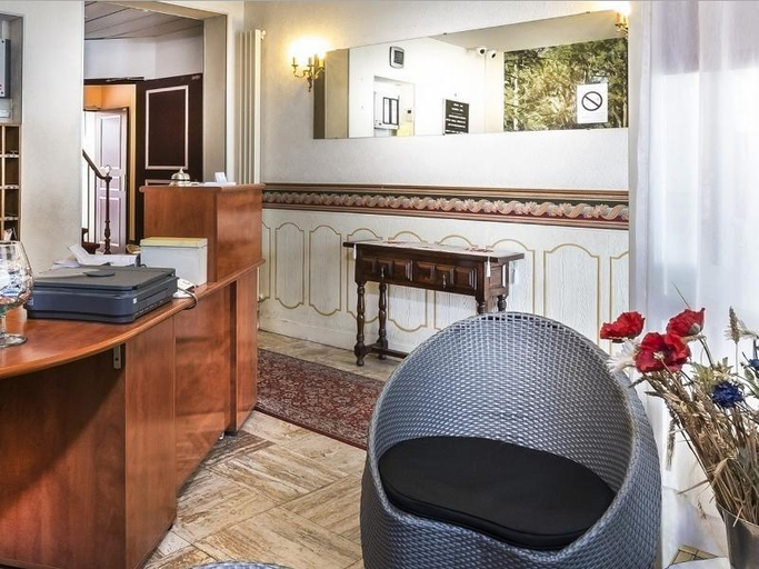 Public Area 3, Hotel Le Clos d'Alésia, Paris