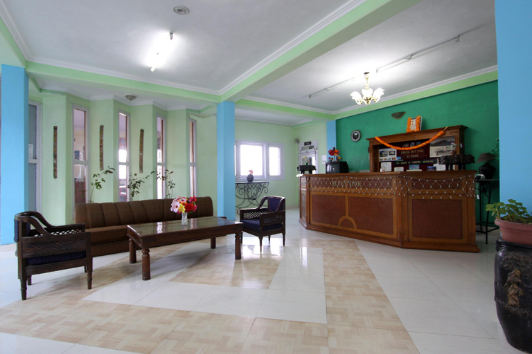 Public Area, Shining Star Resort, Chamba