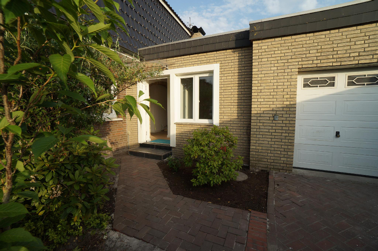 Exterior & Views 1, Am Ziegelhof (gr. Terrasse, WLAN, modern, Netflix), Vechta
