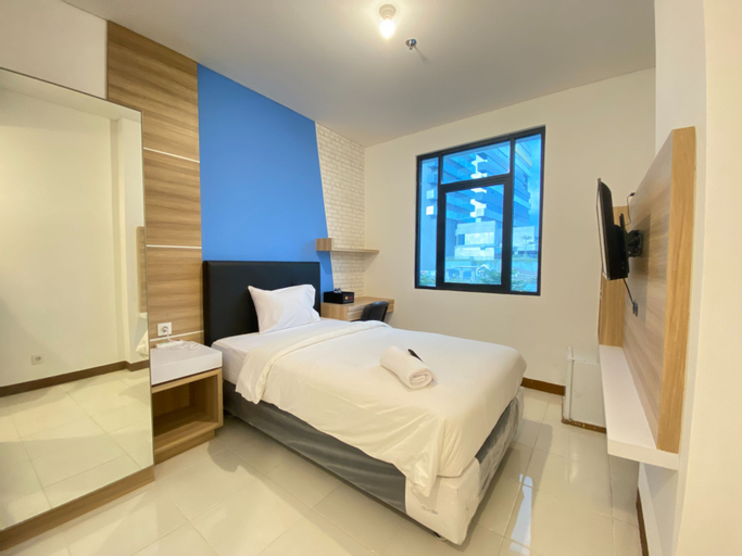 Simply Studio Room Semi Apartment at The Lodge Paskal near BINUS University By Travelio, Bandung