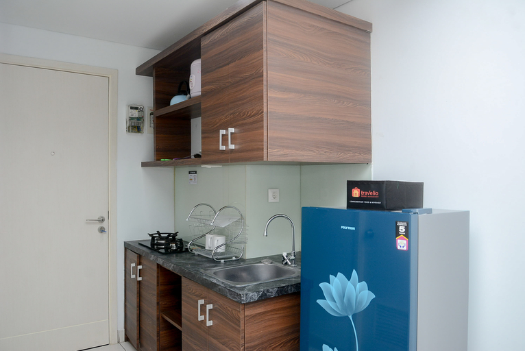 Others 2, Comfy Studio at Patraland Urbano Apartment By Travelio, Bekasi