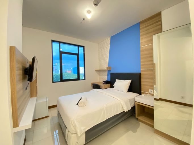 Smart Studio Room Semi Apartment at The Lodge Paskal near BINUS University By Travelio, Bandung