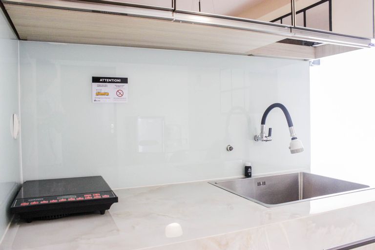 Bedroom 4, Spacious & Deluxe 2BR Gateway Ahmad Yani Cicadas Apartment By Travelio, Bandung