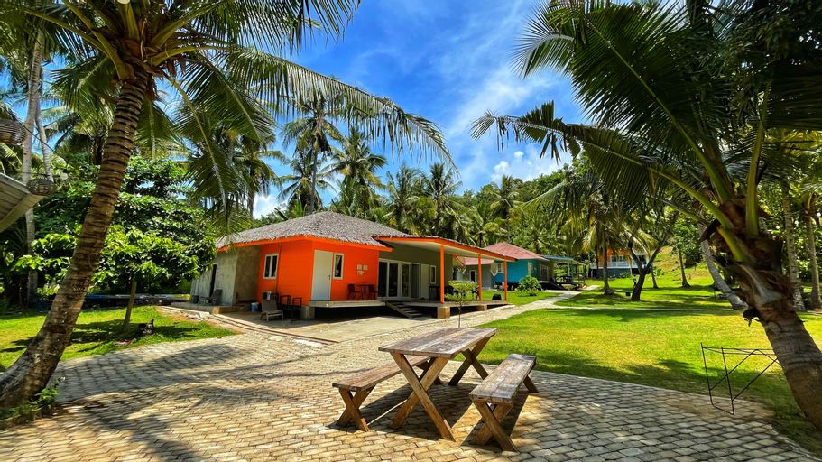 Exterior & Views 2, La Nadiya Villa Pahawang, Pesawaran