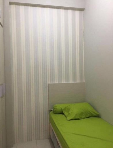 Bedroom 5, Apartemen Puncak Permai by Siti, Surabaya