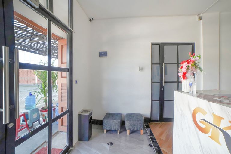OYO 90447 Kardopa Hotel Megapark, Medan