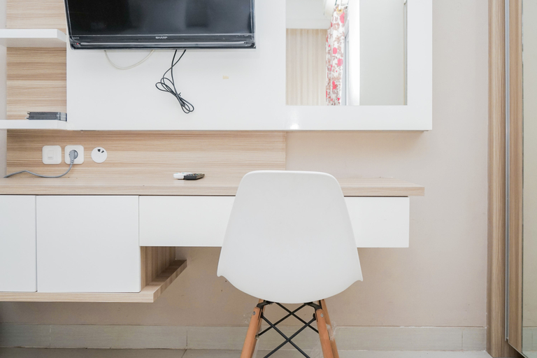 Others 4, Simply Strategic and Comfy Studio Paramount Skyline Apartment By Travelio, Tangerang