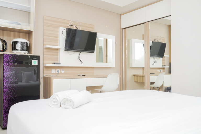Bedroom 2, Simply Strategic and Comfy Studio Paramount Skyline Apartment By Travelio, Tangerang