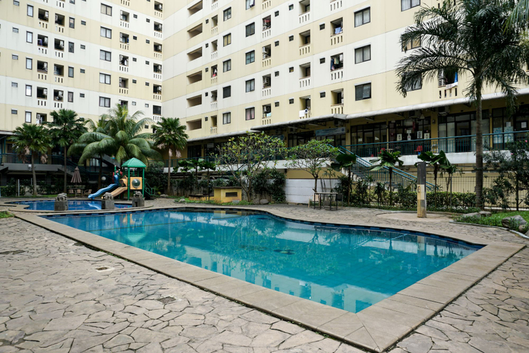 Sport & Beauty 3, Comfortable 2BR Apartment at Kebagusan City By Travelio, Jakarta Selatan