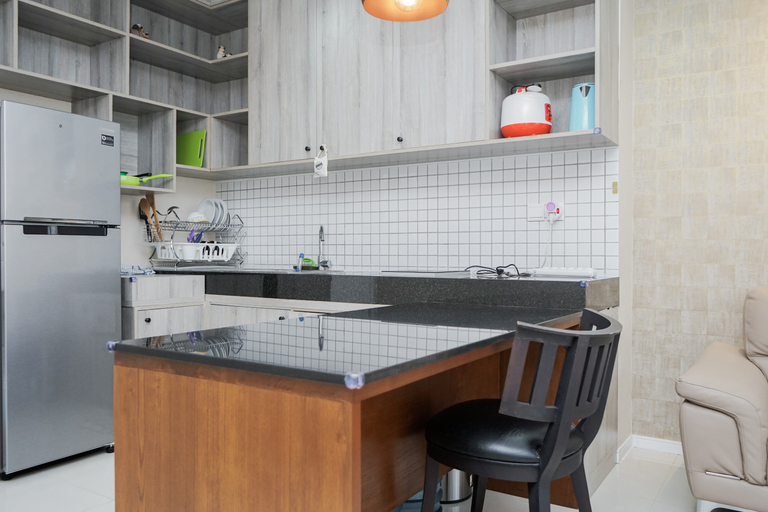 Others 3, Comfort 2BR Paddington Heights Apartment By Travelio, Tangerang