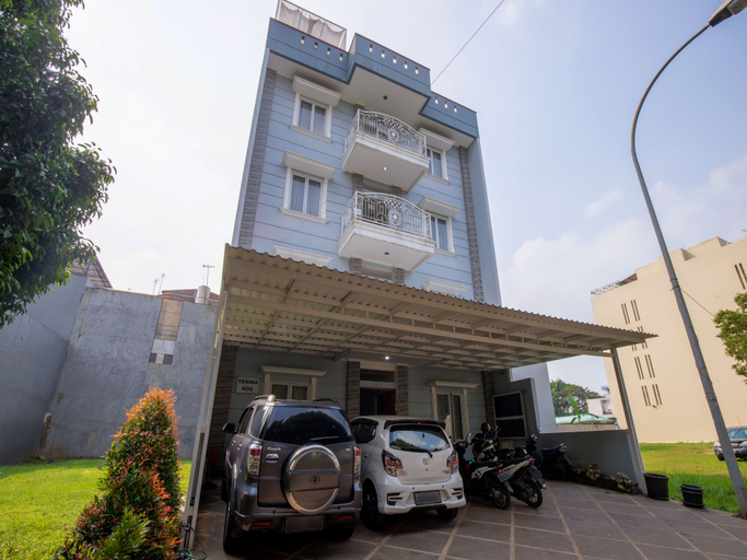 Exterior & Views 2, Doesnami Guesthouse Syariah, Tangerang Selatan