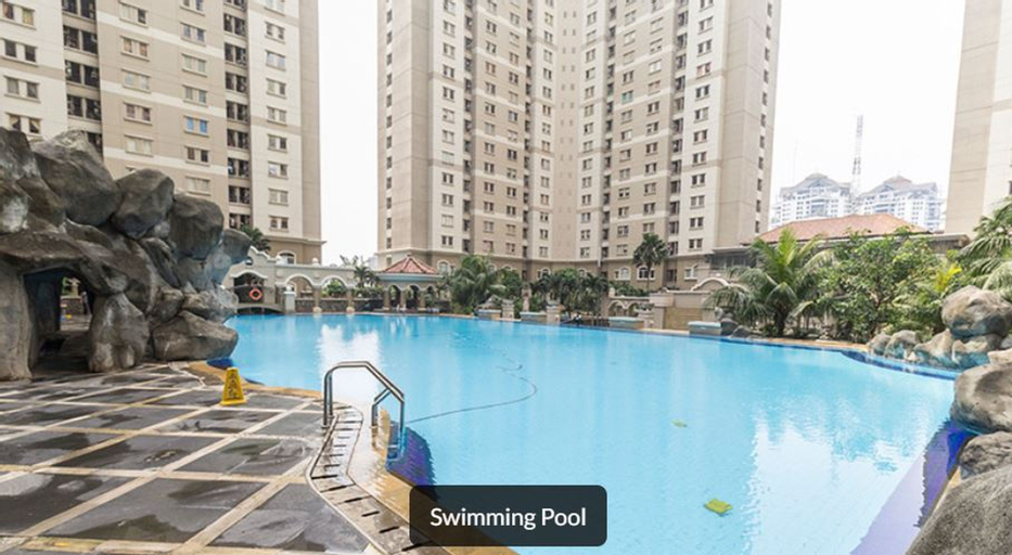Exterior & Views 5, Affordable 2 bedroom next to Malls ApartmenMedit 1, West Jakarta