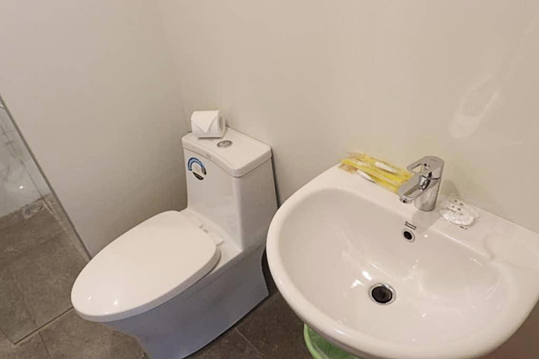 Bathroom 5, LOVINA 7-AE at One Residence (beside Harris Hotel), Batam