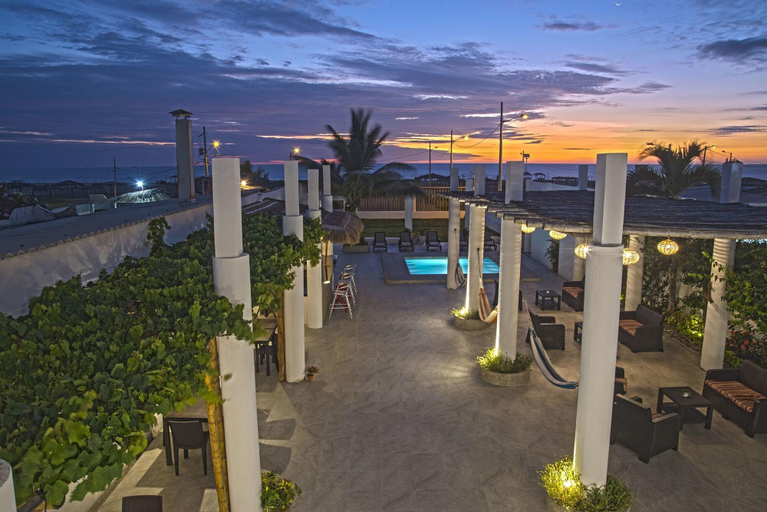 Food & Drinks 4, La Ria Playas, Playas