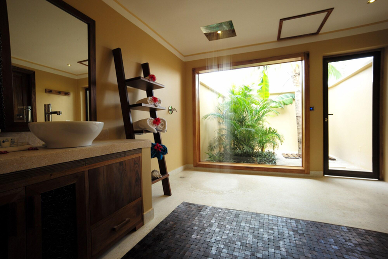 Bathroom 5, Fruit & Spice Wellness Resort Zanzibar, Kusini