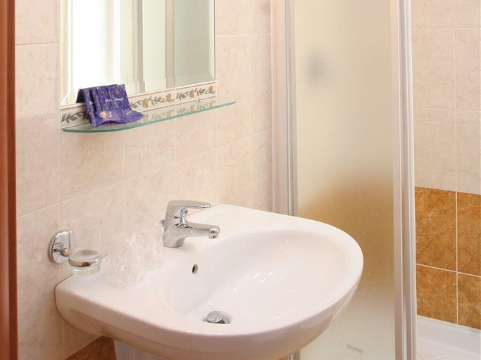 Bathroom 4, Adorasuite B&B, Roma