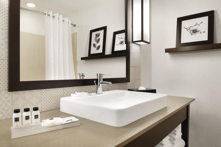 Bathroom 4, Country Inn & Suites by Radisson, Houghton, MI, Houghton