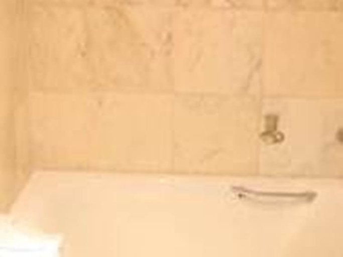 Bathroom 4, Du Romancier, Paris