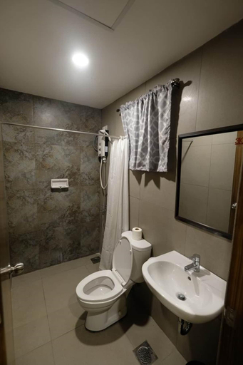 Bathroom, Kiwi South, Cebu City