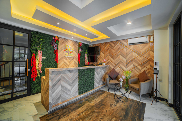 Public Area 2, Tree Homestay Mitra RedDoorz, Malang