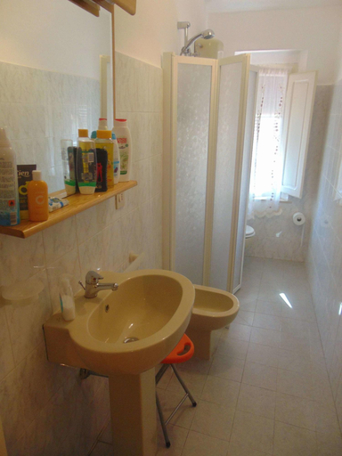 Bathroom 5, A casa di Lucia B&B, Pisa