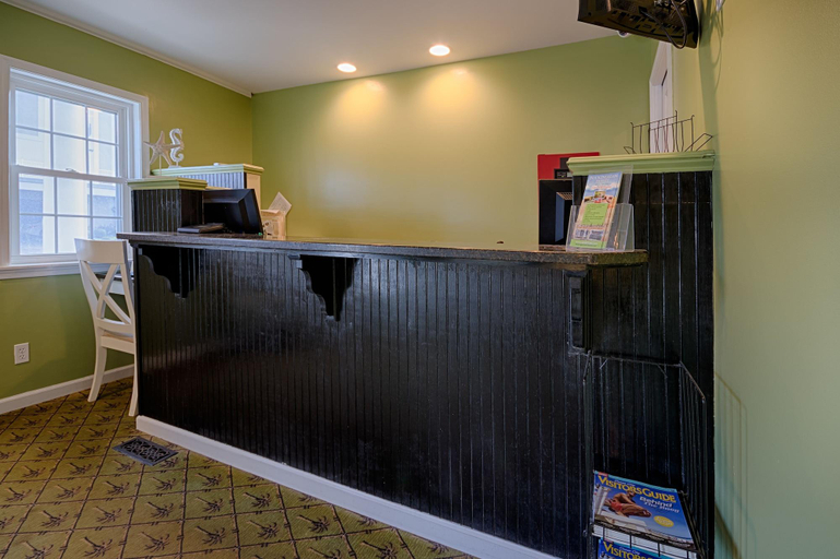 Public Area 2, Commander Beach House Hotel, Worcester
