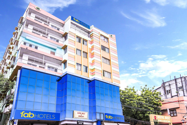 FabExpress Nest - Nr Park Street Metro Station, Kolkata