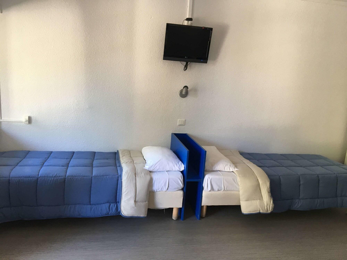 Bedroom 4, Hôtel Les Rives Bleues, Hérault