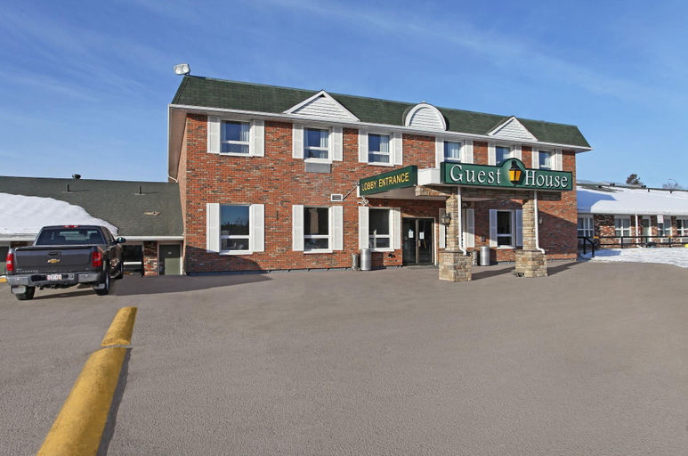 Public Area, Guest House Inn & Suites, Division No. 14