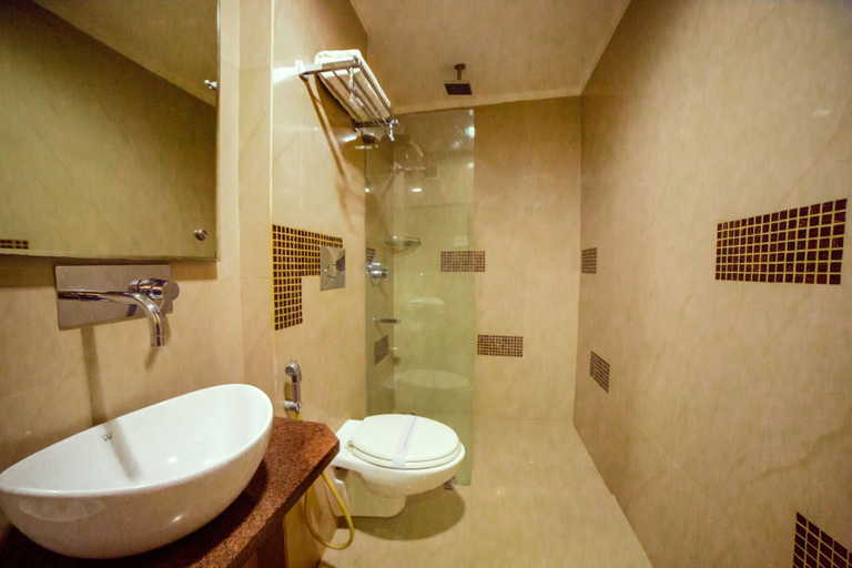 Bathroom 3, Hotel GK Palace, Bhopal
