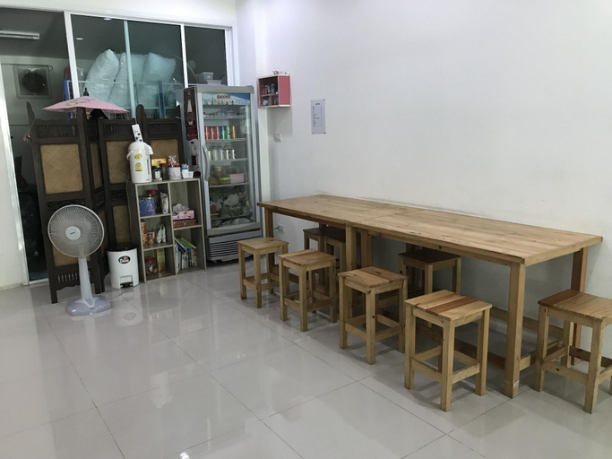 Food & Drinks 5, Naiyang Tour Room For Rent, Phuket Island