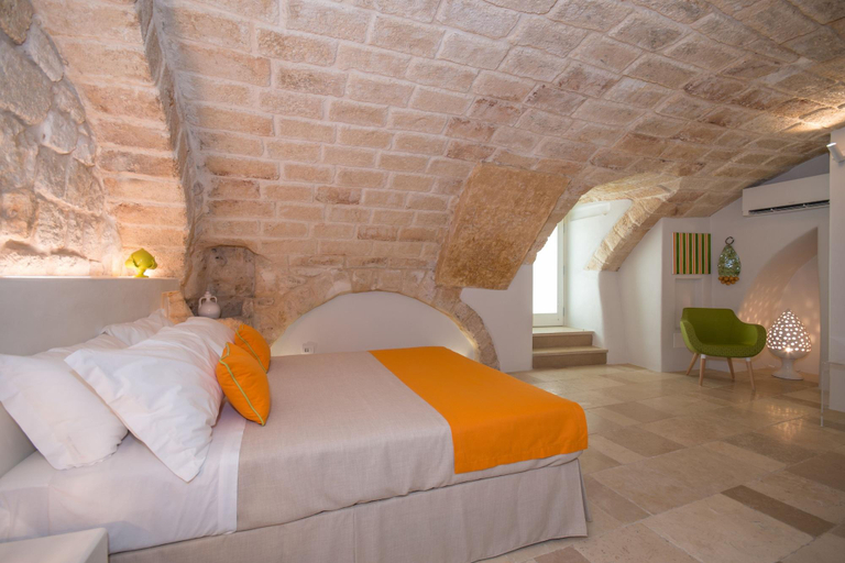 Bedroom 2, Palazzo Maringelli, Bari