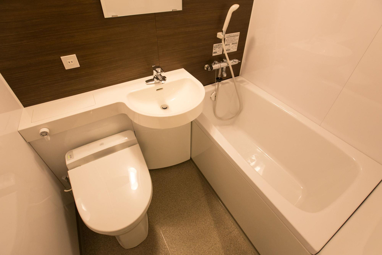 Bathroom 4, WAQOO Shitaderamachi, Osaka