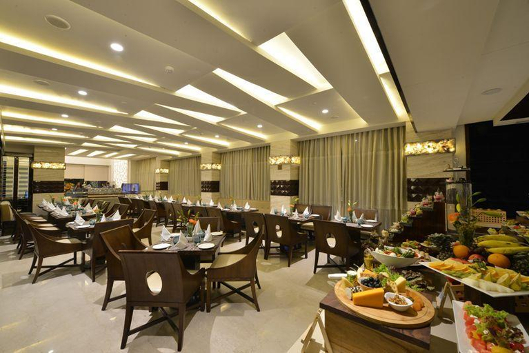 Food & Drinks 5, The Fern Residency, Jaipur