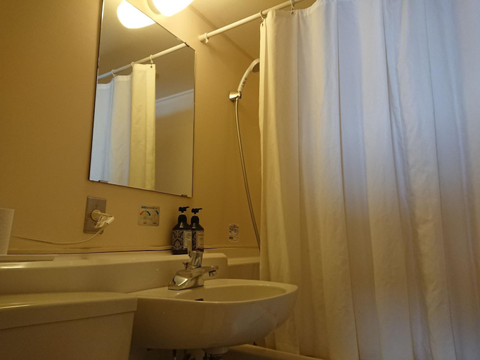 Bathroom 4, YASSA, Mihara