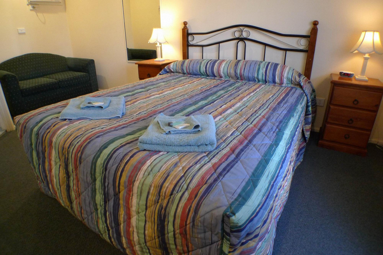 Bedroom 5, Parkhaven Motel, Goulburn Mulwaree - Goulburn