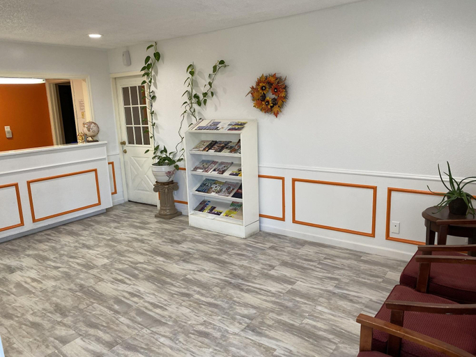 Public Area, Executive Inn, Young