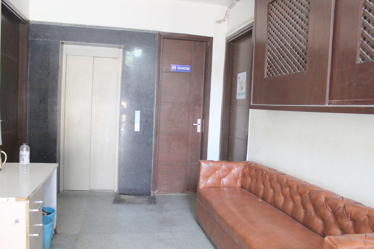 Others 5, South Delhi Inn, Delhi