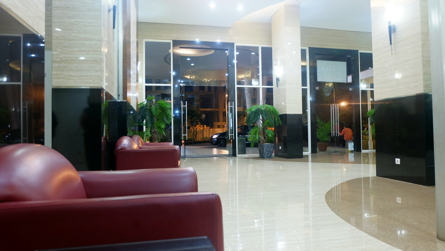 Public Area 2, Comfy and Minimalist Studio at Pakubuwono Terrace Apartment By Travelio, South Jakarta