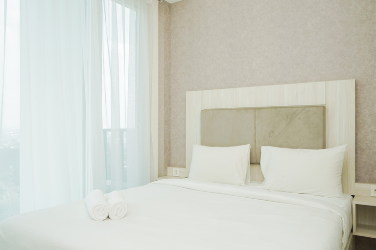 Comfy and Minimalist Studio Apartment at Tree Park BSD By Travelio, South Tangerang