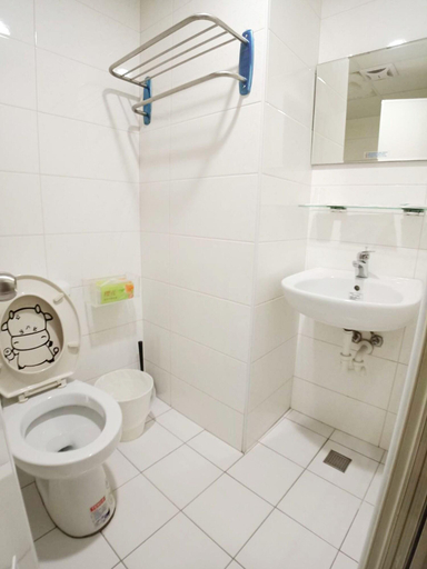 Bathroom 5, Ming A-Chai, Tainan
