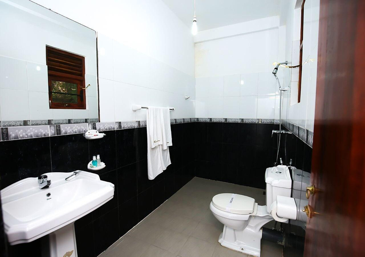 Bathroom 3, Celestial Inn, Weligama